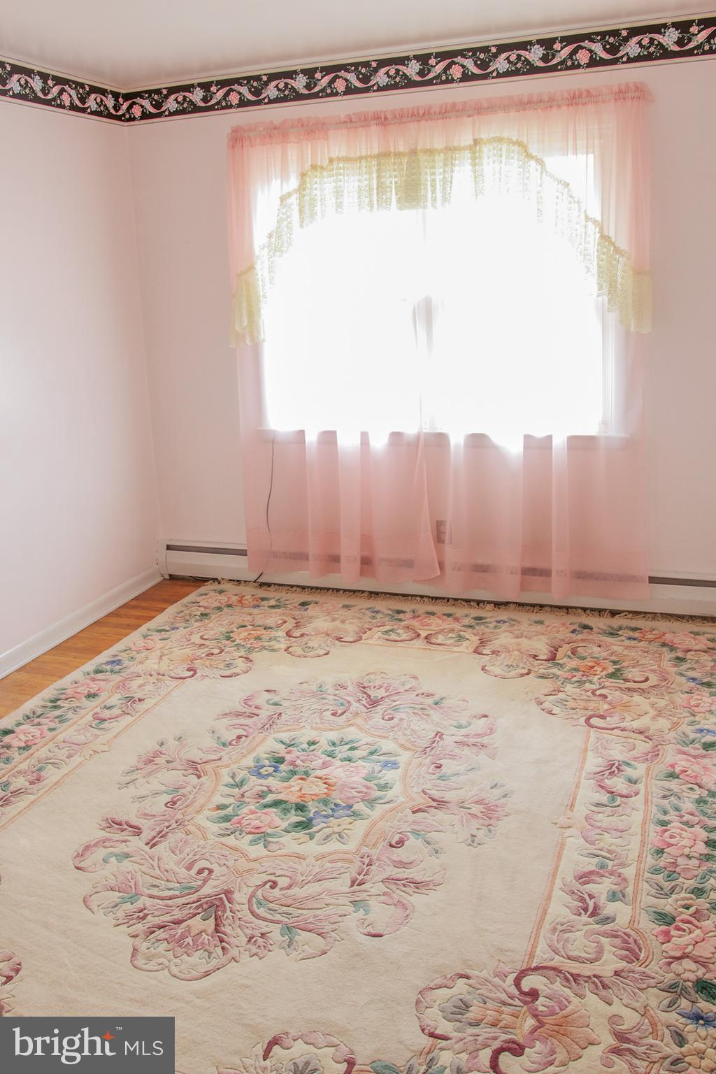 904 Starbit Road Baltimore, MD 21286 - Photo 11 of 26 Bedroom 2