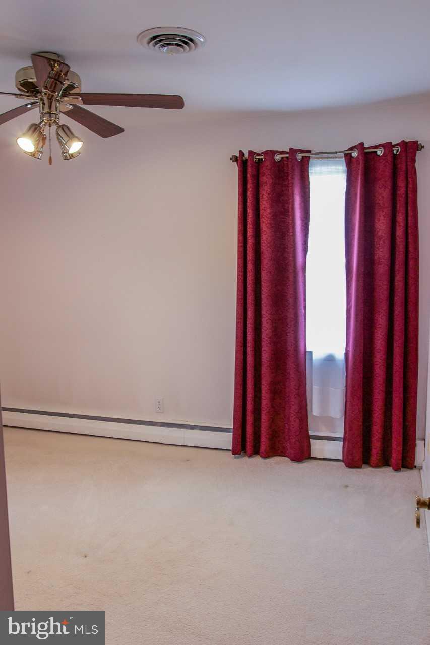 904 Starbit Road Baltimore, MD 21286 - Photo 12 of 26 Bedroom 3