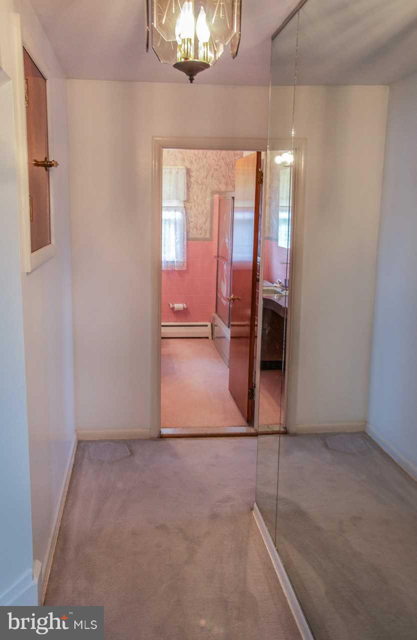 904 Starbit Road Baltimore, MD 21286 - Photo 14 of 26 Upper Level Hall