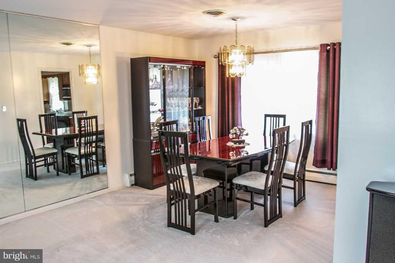 904 Starbit Road Baltimore, MD 21286 - Photo 5 of 26 Formal Dining Room