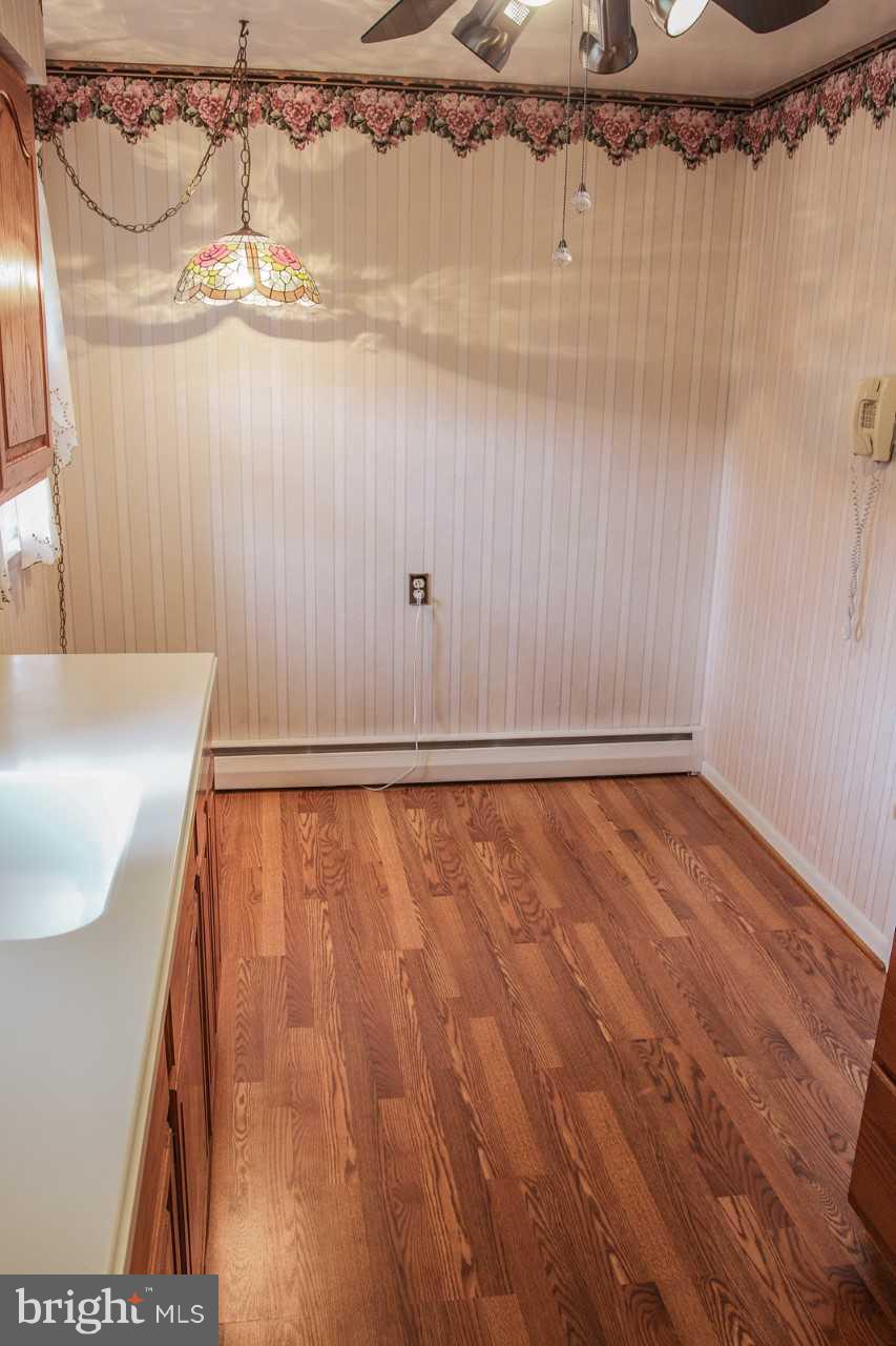 904 Starbit Road Baltimore, MD 21286 - Photo 8 of 26 Kitchen