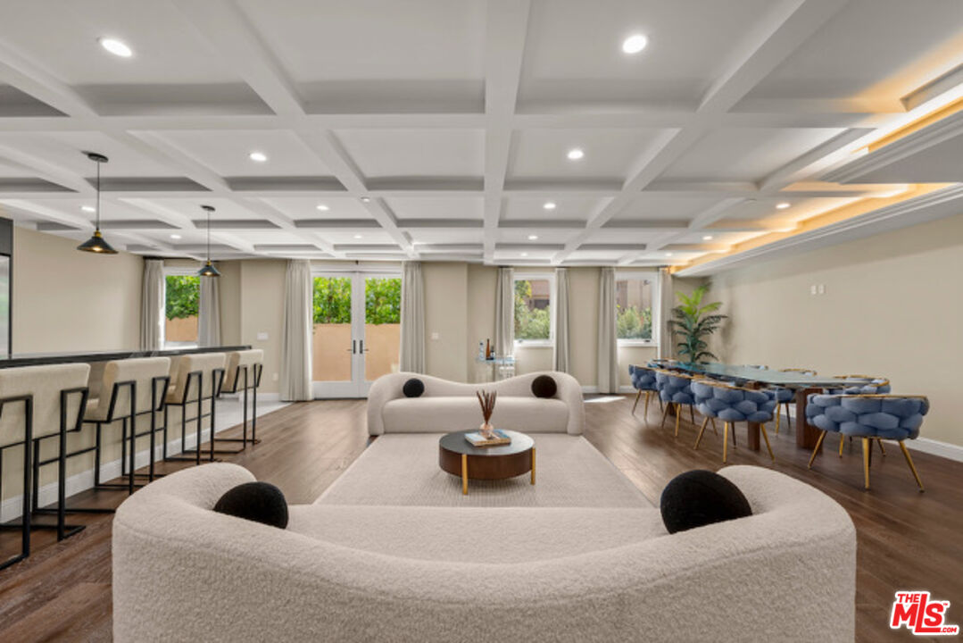 1825 Pandora Avenue, Unit 101 Los Angeles, CA 90025 - Photo 9 of 39