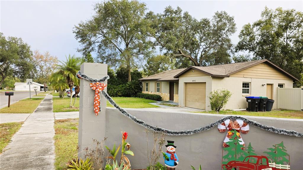 401 Noya Lane Apopka, FL 32712 - Photo 14 of 14 a house view with a outdoor space