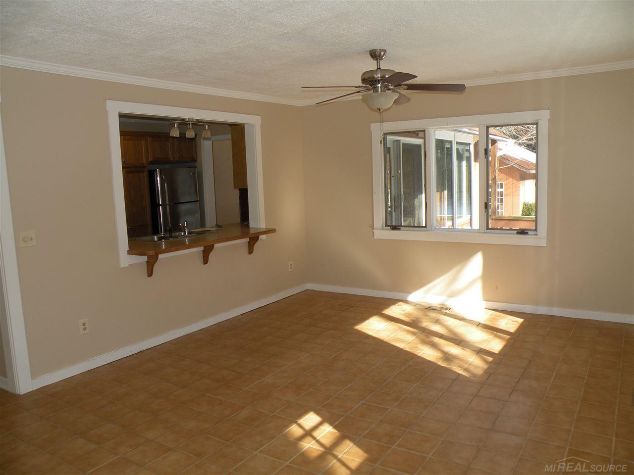 4818 Lakeshore Road Lexington, MI 48450 - Photo 15 of 30 31371204-15.JPG