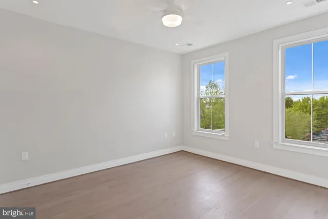 $7,500 | 203 Montgomery Street, Alexandria, VA 22314