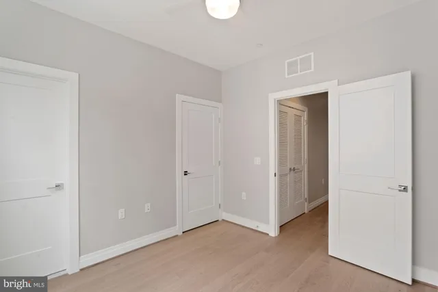 $7,500 | 203 Montgomery Street, Alexandria, VA 22314