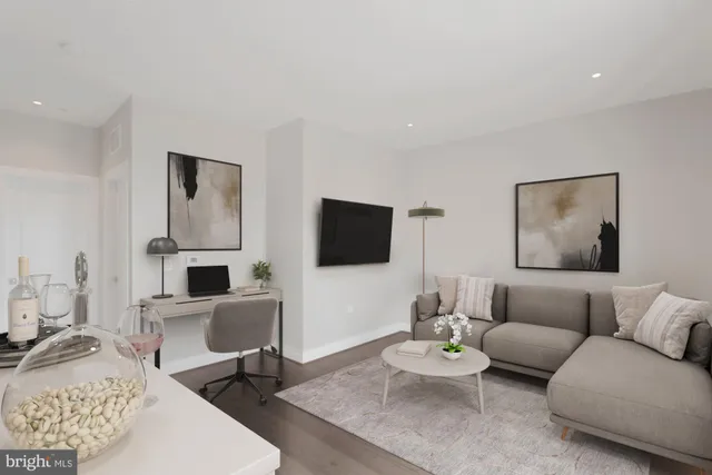 $7,500 | 203 Montgomery Street, Alexandria, VA 22314