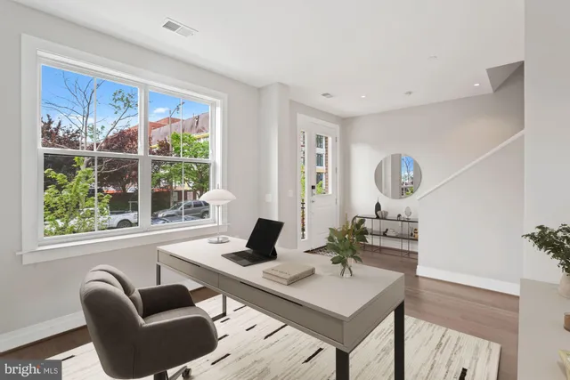 $7,500 | 203 Montgomery Street, Alexandria, VA 22314