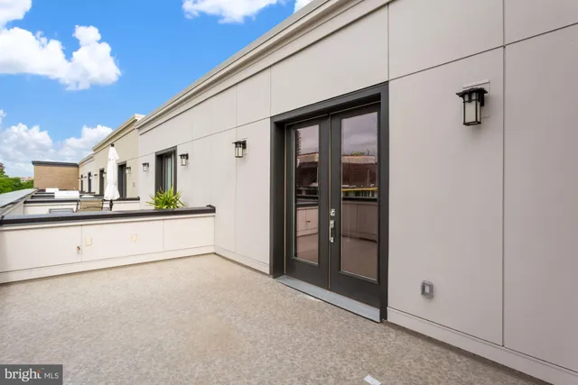 $7,500 | 203 Montgomery Street, Alexandria, VA 22314