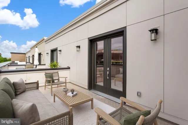 $7,500 | 203 Montgomery Street, Alexandria, VA 22314