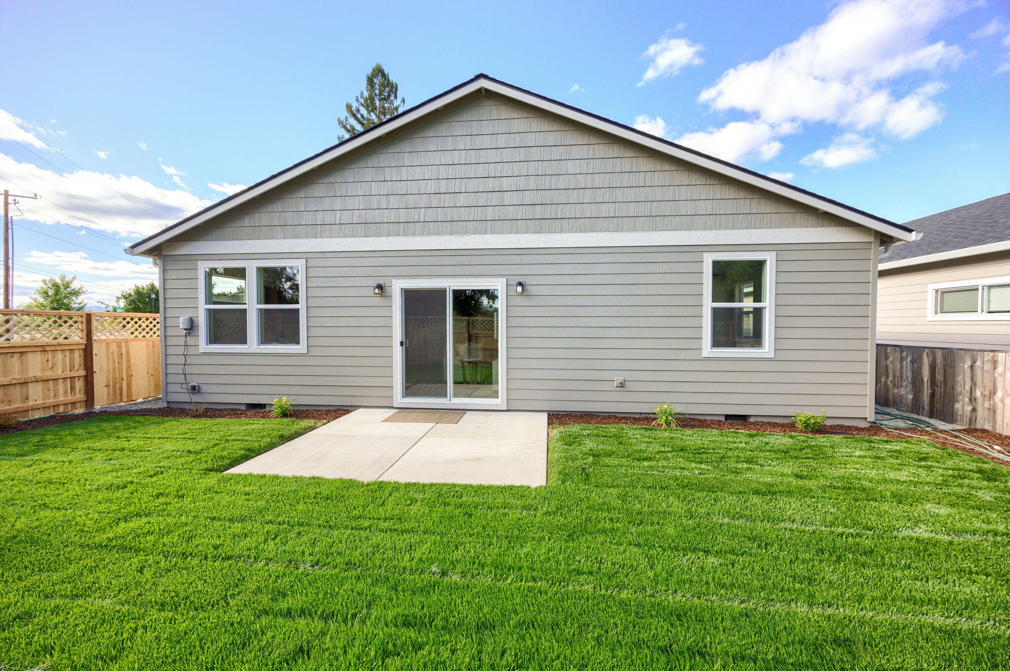 358 Cascade Drive Central Point, OR 97502 - Photo 42 of 44 Apx358 (9)