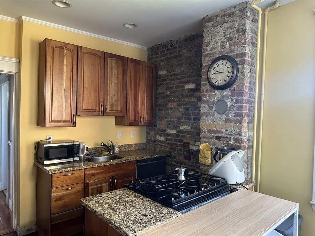 64 Chestnut Street, Unit 2 Boston, MA 02129 - Photo 4 of 28