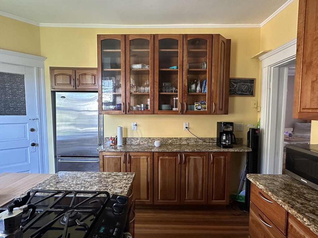 64 Chestnut Street, Unit 2 Boston, MA 02129 - Photo 6 of 28
