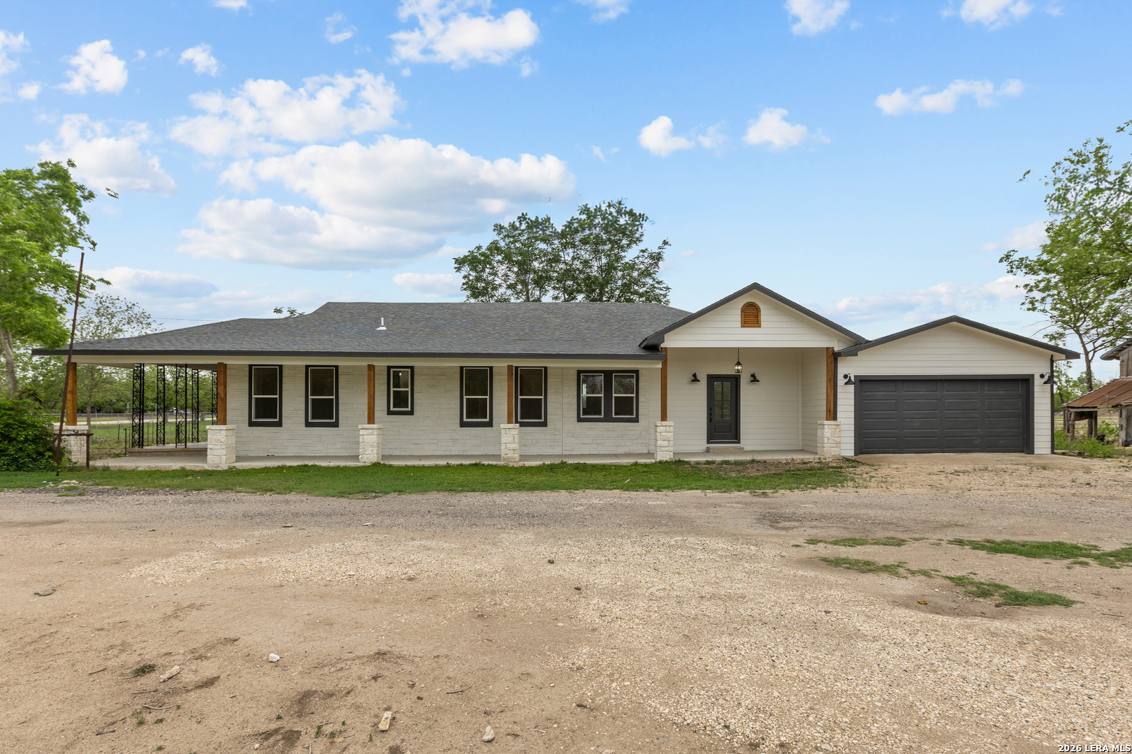 13515 Quintana Road Von Ormy, TX 78073 - Photo 2 of 26