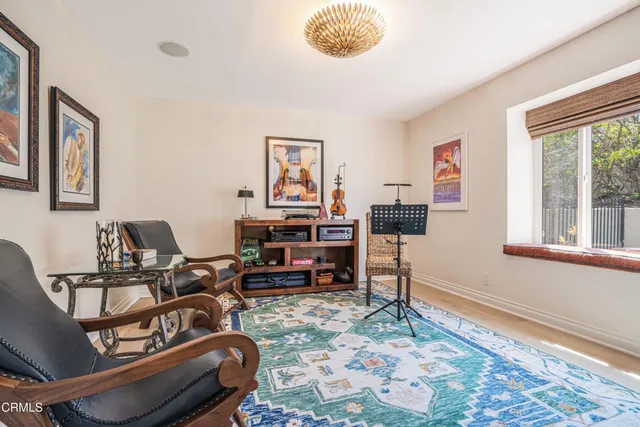 a view of a workspace with furniture