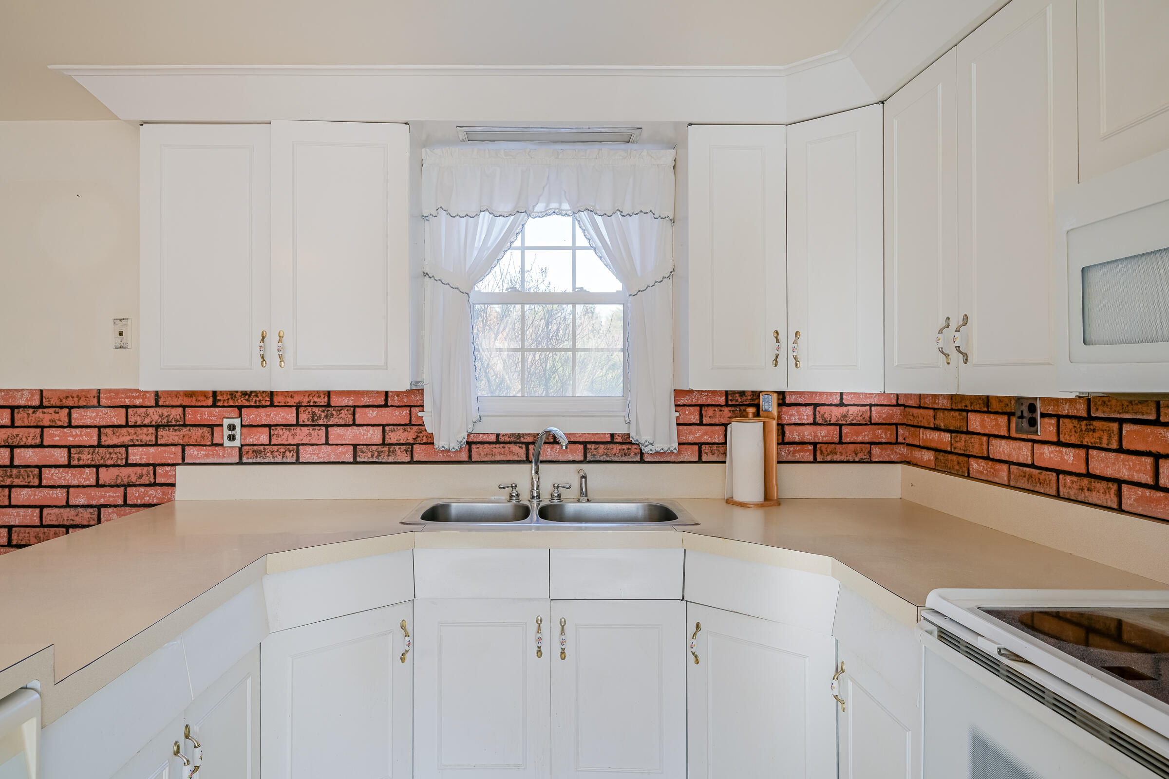 208 Nelson Road Augusta, ME 04330 - Photo 9 of 38 109798gr-123