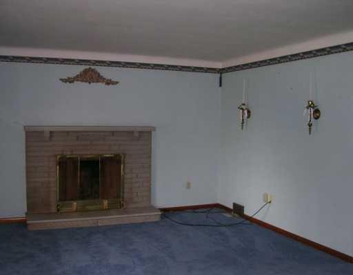 1141 Hulton Road Penn Hills, PA 15147 - Photo 4 of 5 Living Room.