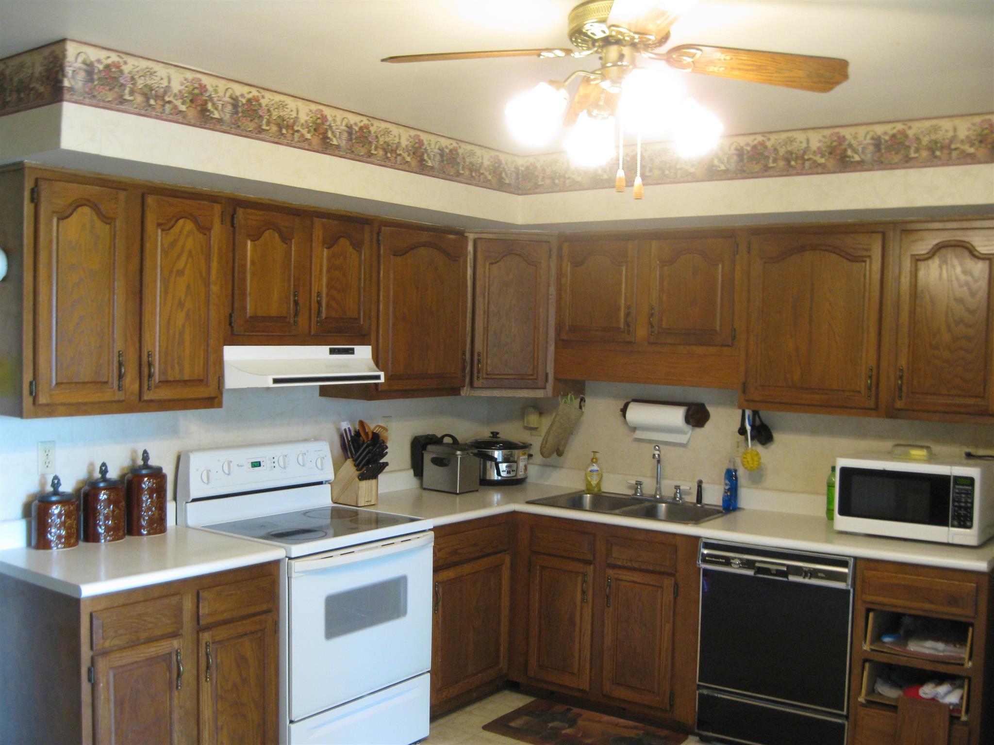 521 Bollman Street Decatur, IN 46733 - Photo 15 of 31