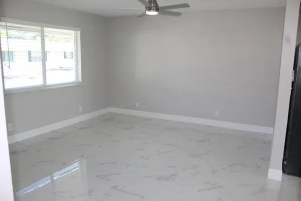 $2,100 | 2719 Peer Lane, Delray Beach, FL 33445