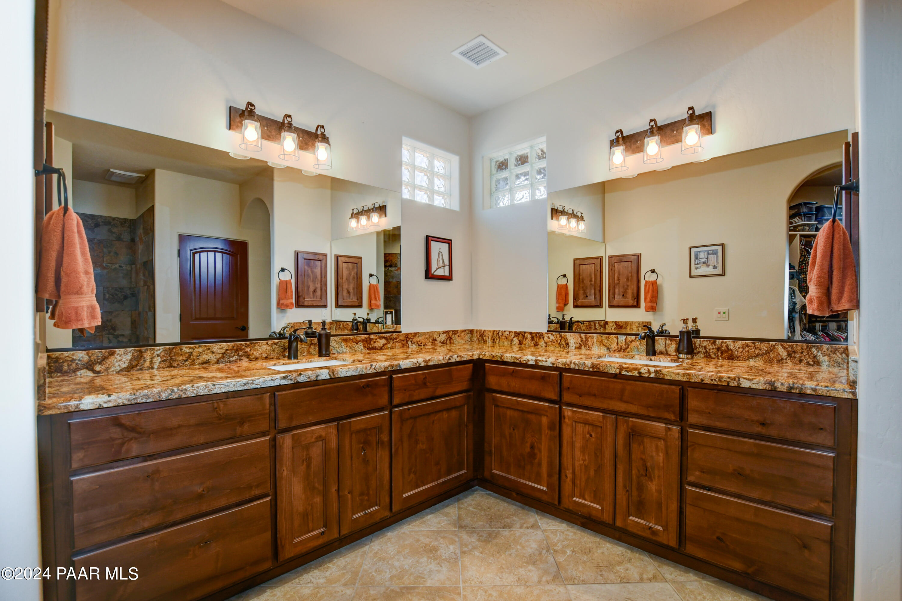 7601 West Rambling Road Prescott, AZ 86305 - Photo 19 of 59 Primary Bathroom 1