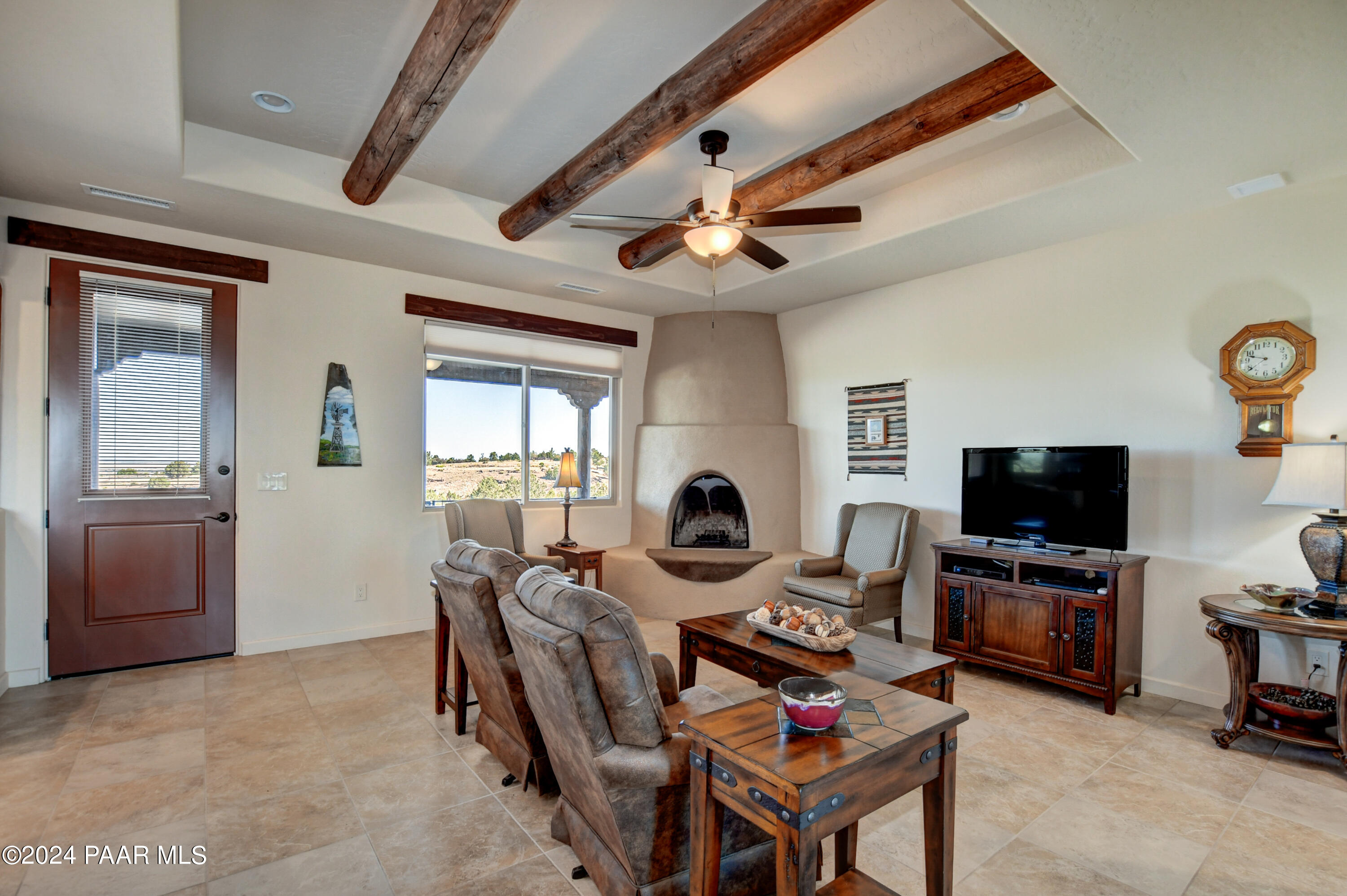 7601 West Rambling Road Prescott, AZ 86305 - Photo 4 of 59 Living Room 1