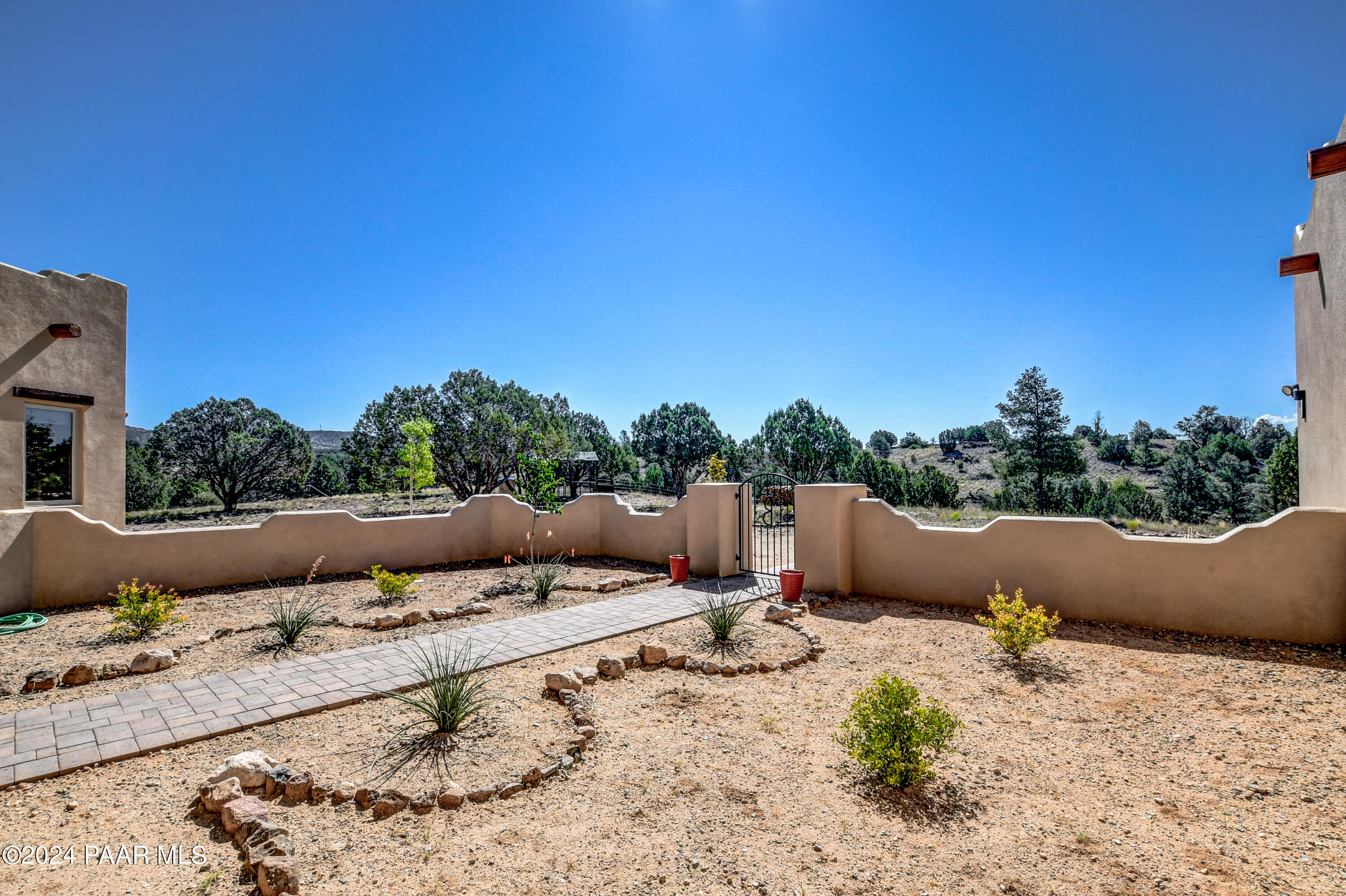 7601 West Rambling Road Prescott, AZ 86305 - Photo 57 of 59 Courtyard 1