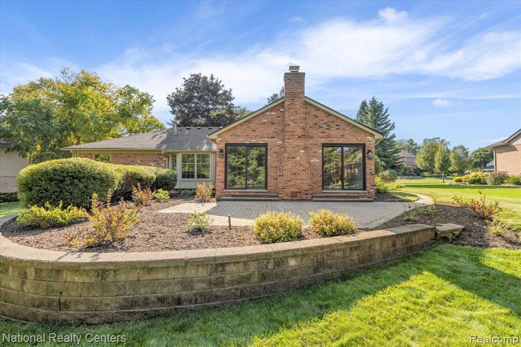 413 Cypress Road Rochester Hills, MI 48309 - Photo 6 of 50