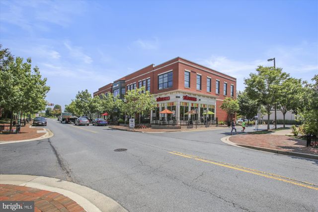 $330,000 | 20012 Gateshead Circle, Unit 106, Germantown, MD 20876