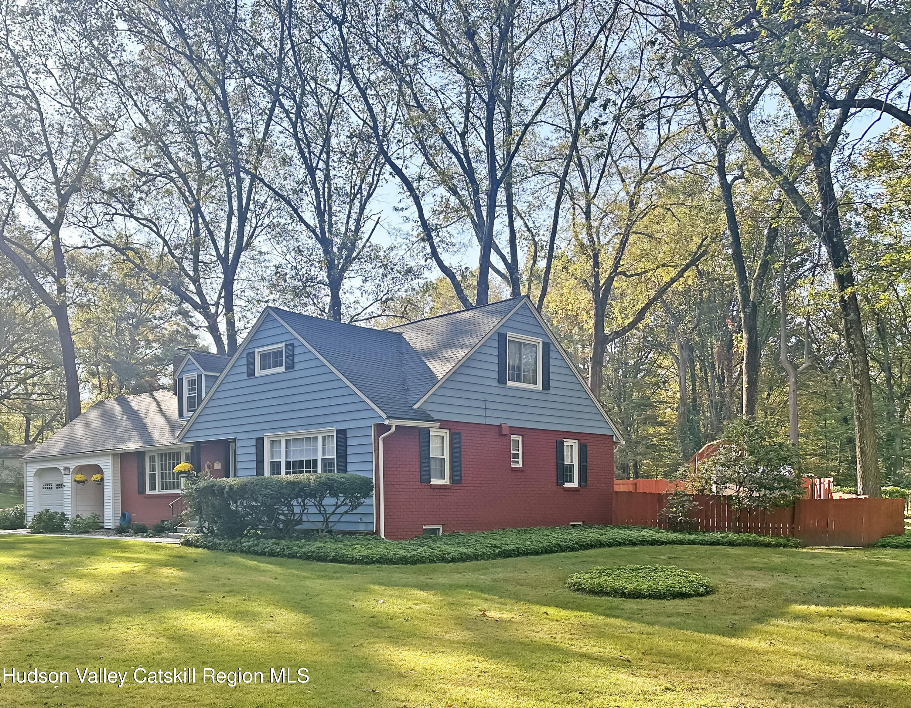 159 Mountain View Road Tillson, NY 12486 - Photo 2 of 25 02