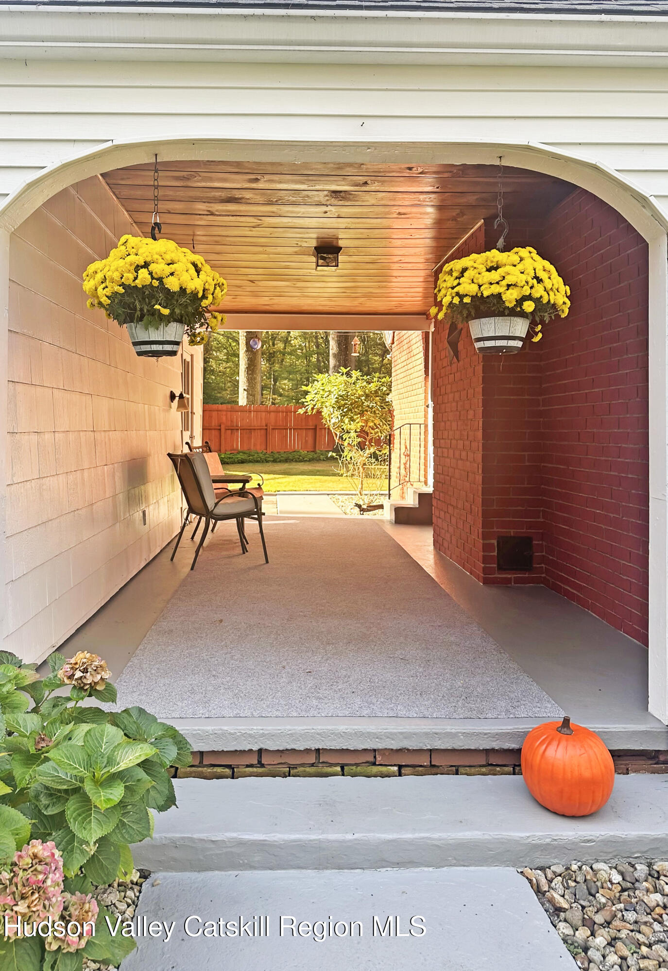 159 Mountain View Road Tillson, NY 12486 - Photo 4 of 25 04