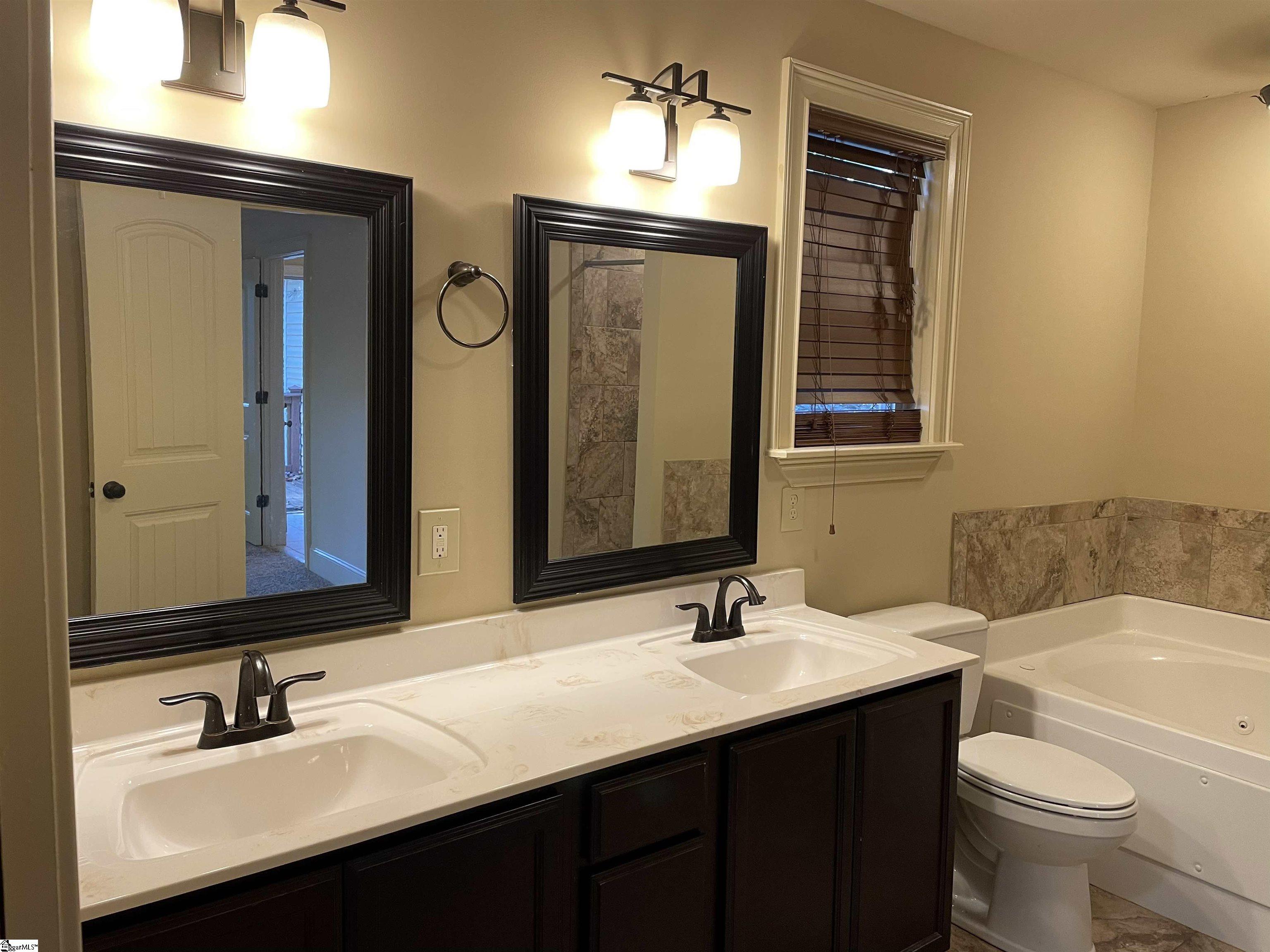 103 Ackley Road Greenville, SC 29607 - Photo 14 of 33