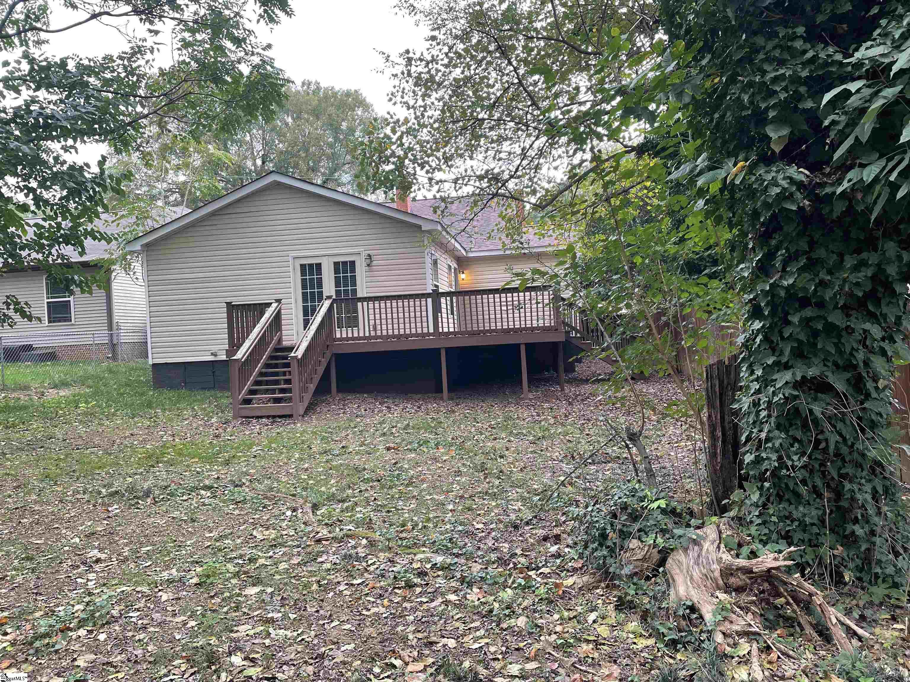103 Ackley Road Greenville, SC 29607 - Photo 30 of 33