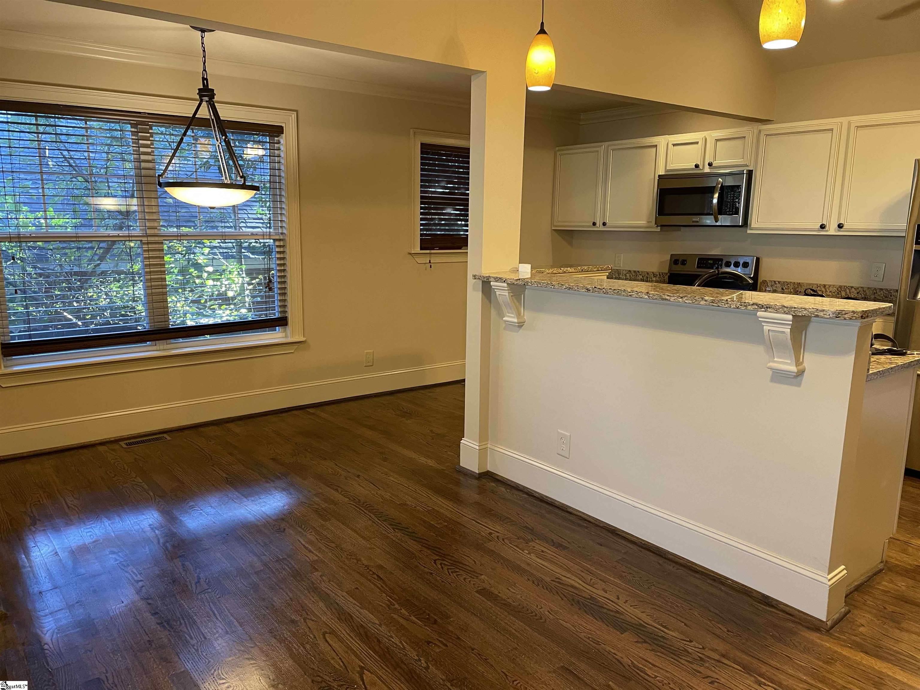 103 Ackley Road Greenville, SC 29607 - Photo 9 of 33