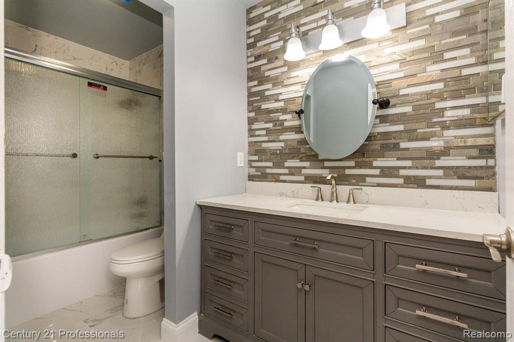 2226 Warrington Road Rochester Hills, MI 48307 - Photo 18 of 39