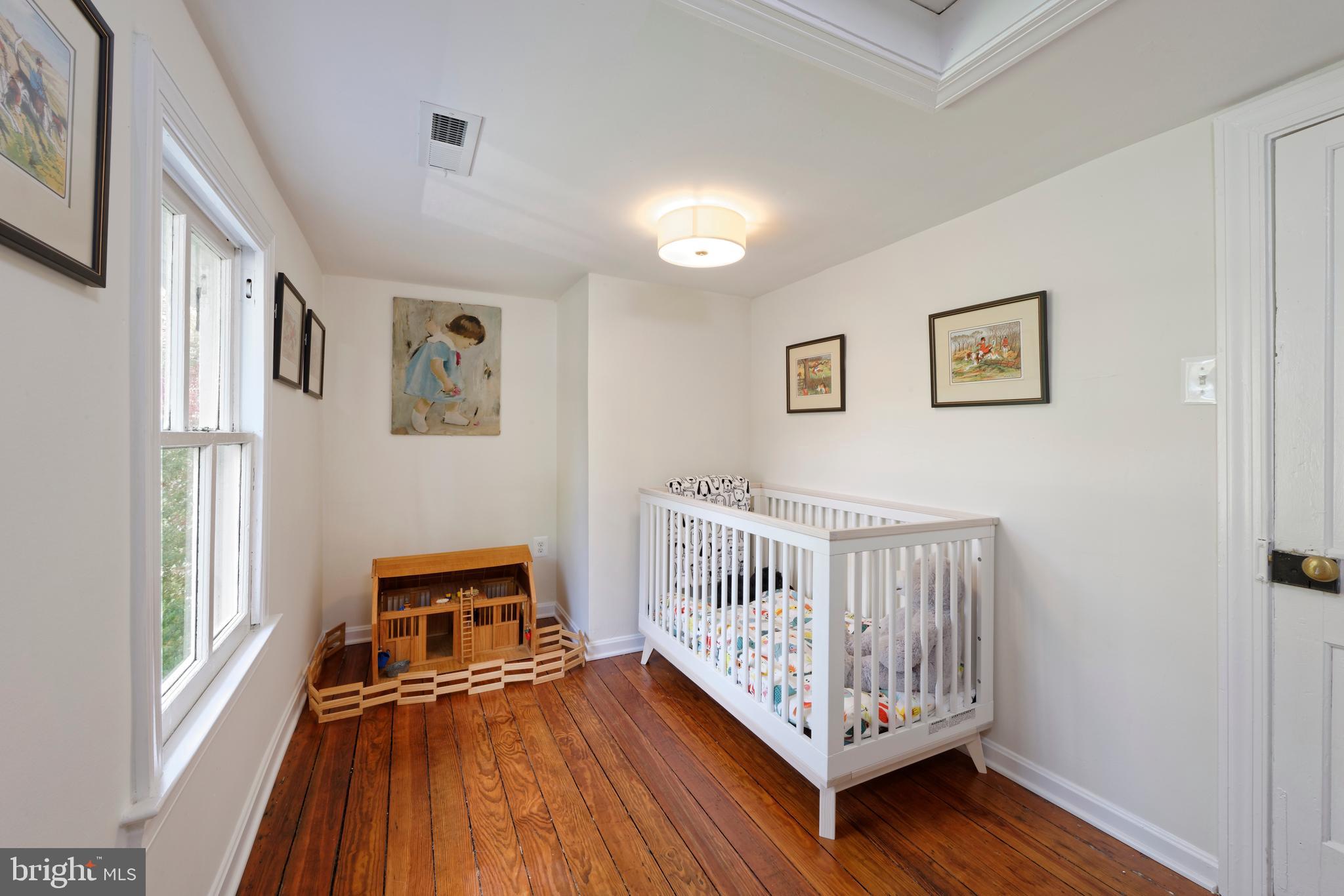 20532 Trappe Road Upperville, VA 20184 - Photo 38 of 63 Bedroom #2 in the guest house