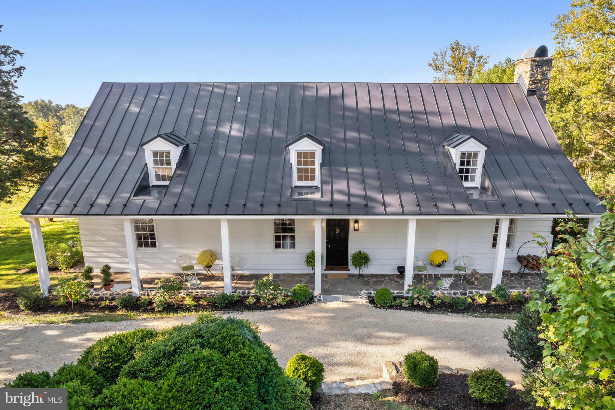 20532 Trappe Road Upperville, VA 20184 - Photo 4 of 63 Main house has a lovely covered front porch