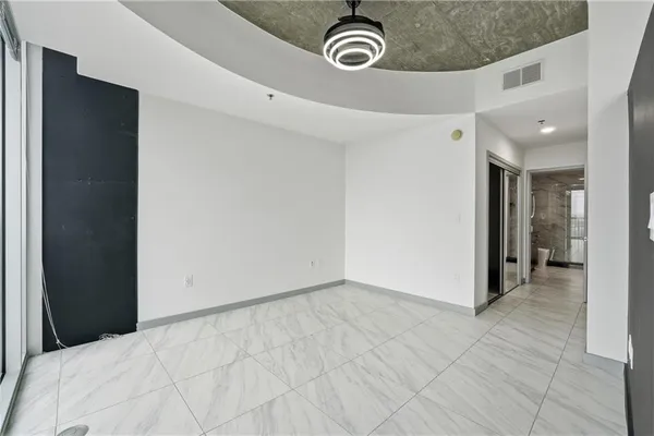 $1,895 | 3324 Peachtree Road Northeast, Unit 2008, Atlanta, GA 30326