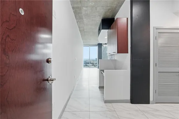 $1,895 | 3324 Peachtree Road Northeast, Unit 2008, Atlanta, GA 30326