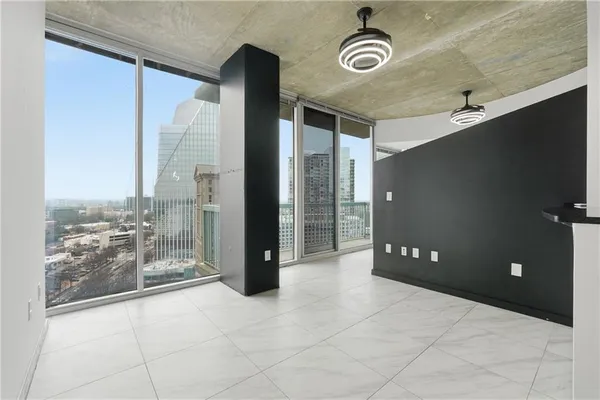 $1,895 | 3324 Peachtree Road Northeast, Unit 2008, Atlanta, GA 30326