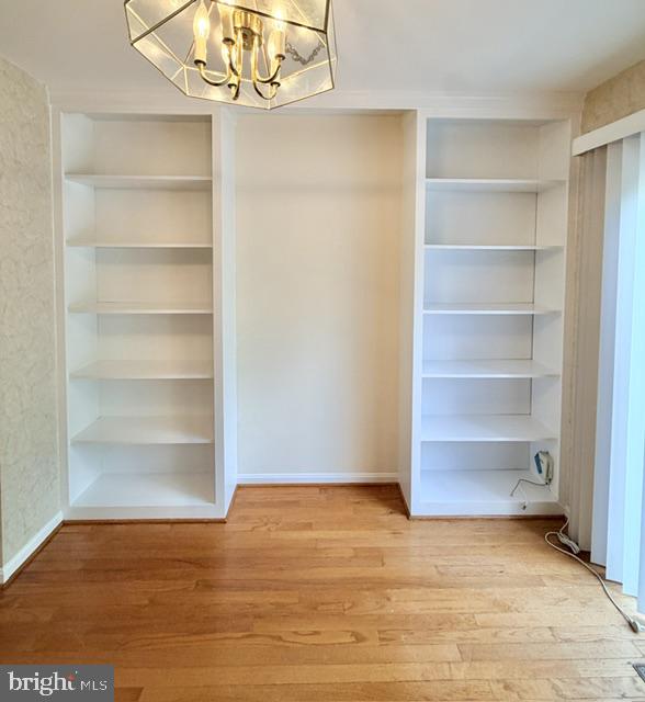 45572 Whitcomb Square Sterling, VA 20166 - Photo 11 of 32 Bright and airy space for creativity.
