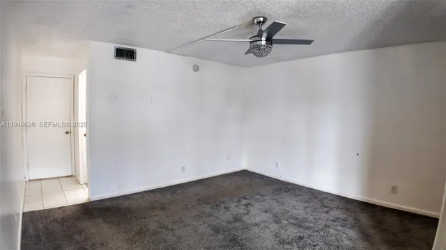 $2,000 | 7220 Lake Cir Drive, Unit 203, Margate, FL 33063