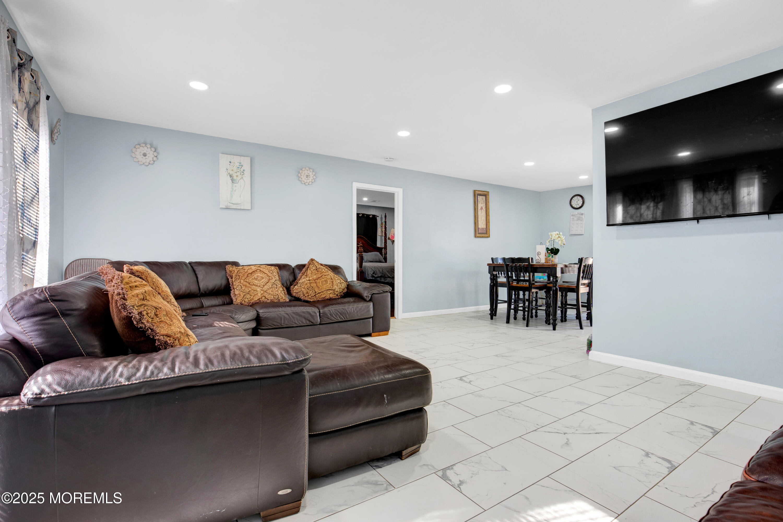 54 Korman Road Bayville, NJ 08721 - Photo 7 of 18 Interior-16