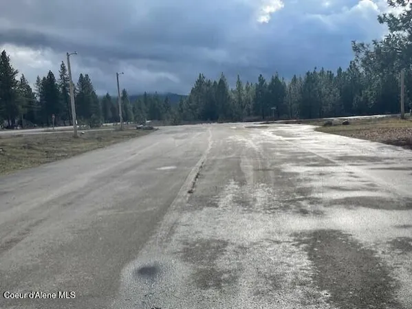 $700,000 | 29269 North Old Highway 95, Athol, ID 83801