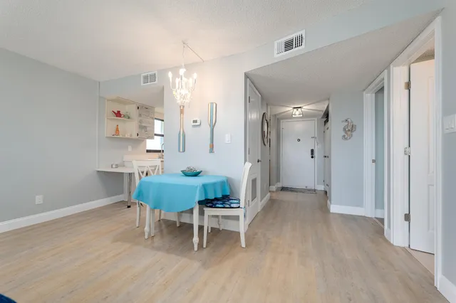 $285,000 | 3100 Ocean Shore Boulevard, Ormond Beach, FL 32176