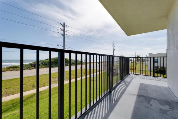 $285,000 | 3100 Ocean Shore Boulevard, Ormond Beach, FL 32176