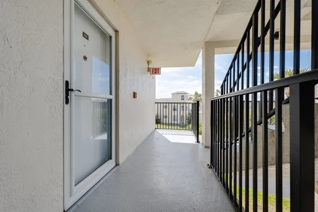 $285,000 | 3100 Ocean Shore Boulevard, Ormond Beach, FL 32176