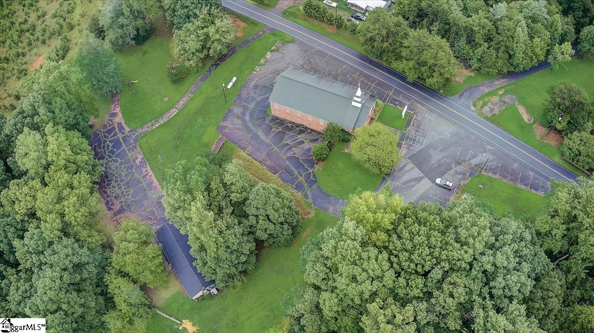 139 Pleasant Retreat Road Travelers Rest, SC 29690 - Photo 11 of 32