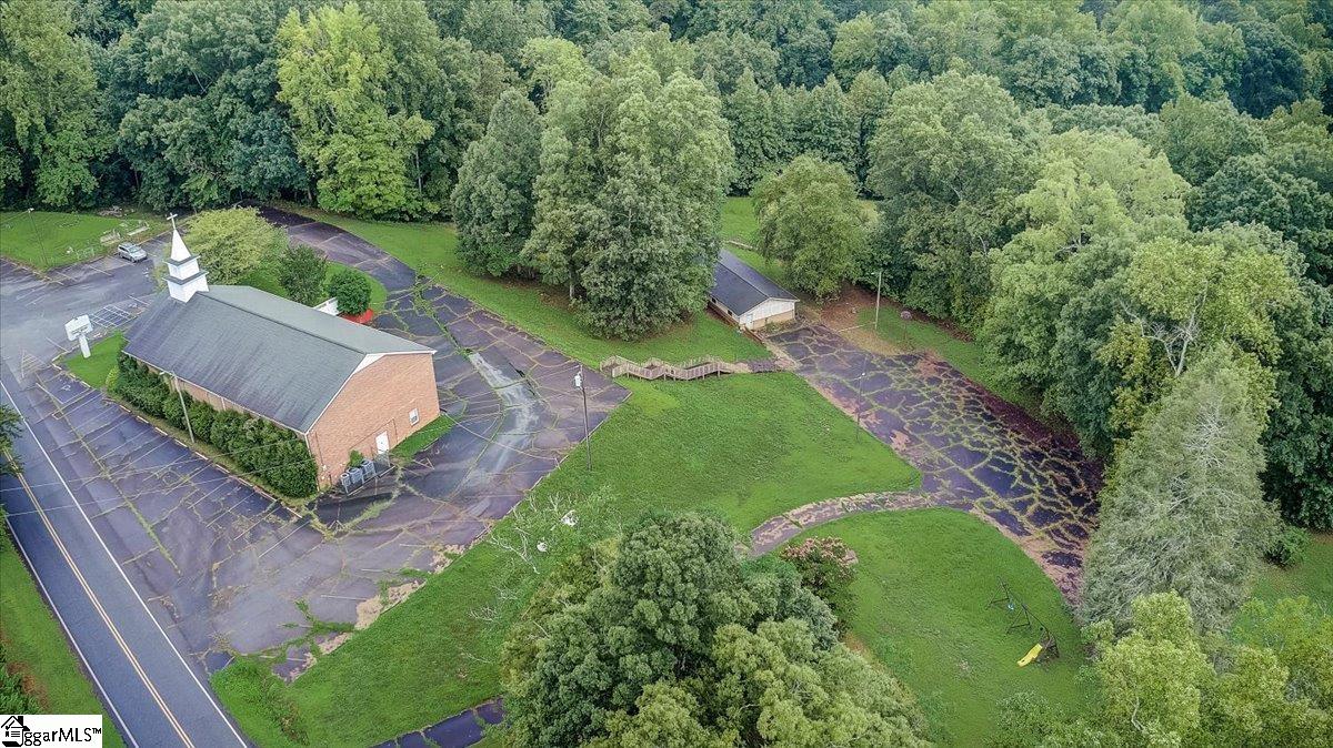 139 Pleasant Retreat Road Travelers Rest, SC 29690 - Photo 14 of 32