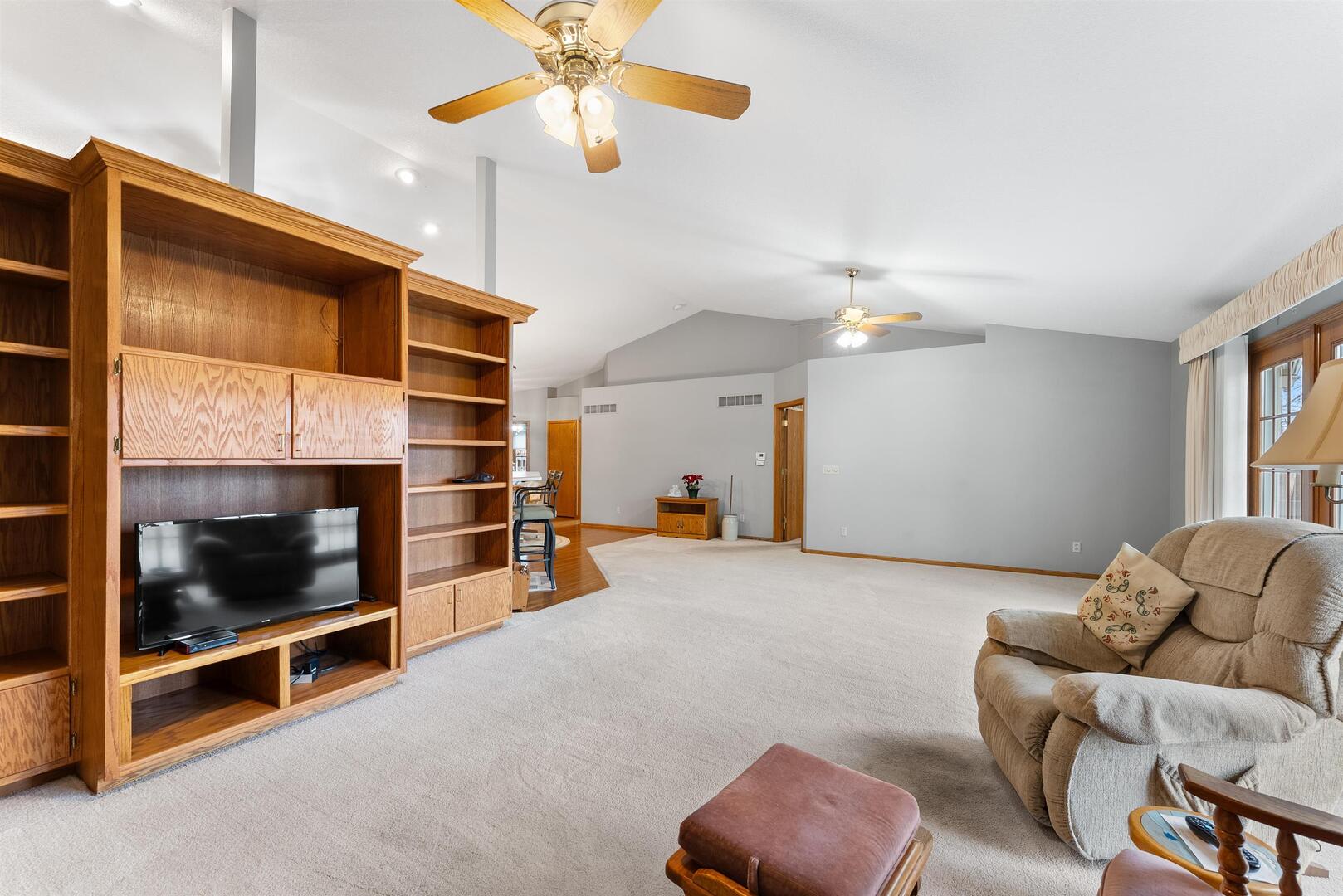 4004 West 30th Street Davenport, IA 52804 - Photo 8 of 30