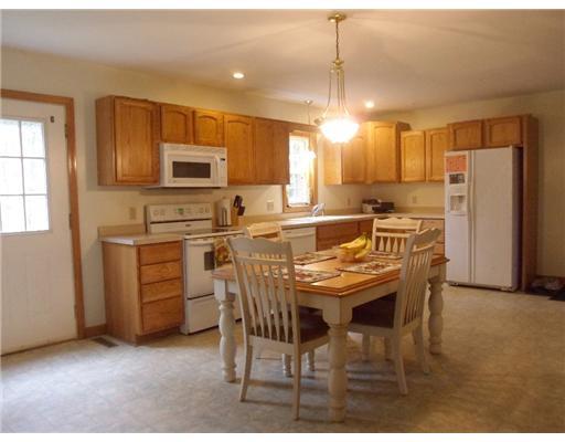 77 North Summit Road Greenville, PA 16125 - Photo 2 of 10 Kitchen.